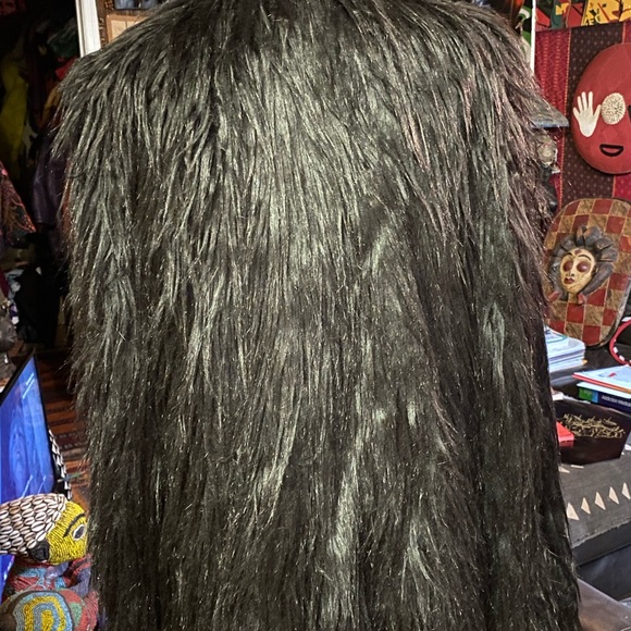 Ladakh x UrbanOutfitter Shaggy Cardigan Style Jacket - Picture 2 of 5